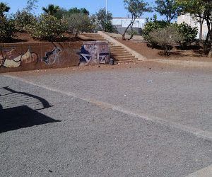 Parque infantil en estado lamentable