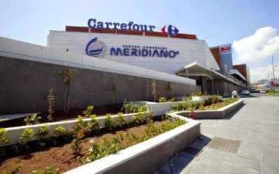 Denuncian robos en el aparcamiento del Centro Comercial Meridiano