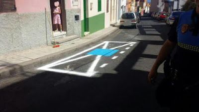 Detenidos por señalizar un falso estacionamiento para personas con movilidad reducida