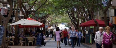 La decana de las zonas comerciales de Santa Cruz