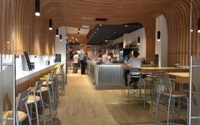 Los chicharreros ya disfrutan de los bocadillos de La Garriga en su nuevo local