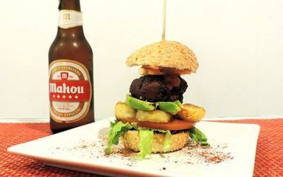 La mini hamburguesa de La Perrera Surf Bar gana el III SOHO Burger Tour