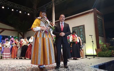 Cristina Yanes se convirtió anoche en la Reina de las Fiestas de Mayo 2017