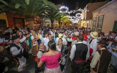 Santa Cruz se prepara para el Baile de Magos de las Fiestas de Mayo