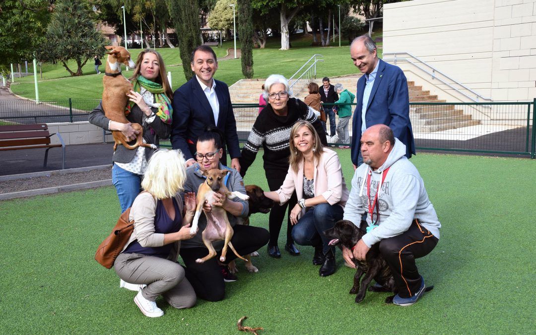 El parque Las Indias ya tiene una zona habilitada para las mascotas