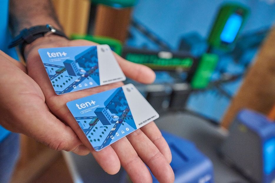 La adquisición de la nueva tarjeta de transporte del Cabildo será gratuita hasta mayo