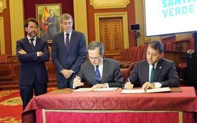 Santa Cruz y Cepsa sellan una alianza para estudiar la transformación de la ciudad sobre los terrenos de la Refinería