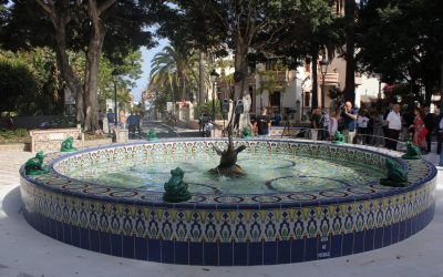 El Ayuntamiento prohíbe el uso de patines y monopatines en la Plaza de Los Patos