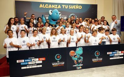 Santa Cruz presenta a Tina, la mascota de la Copa del Mundo de Baloncesto Femenino