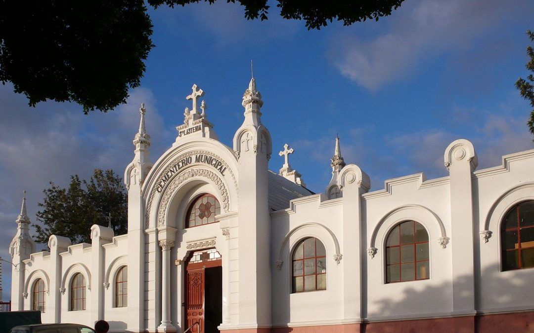 El Consistorio habilita un dispositivo especial para facilitar el acceso a los cementerios
