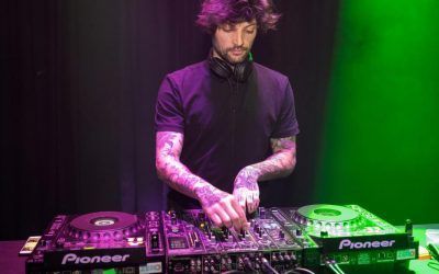 El reconocido Dj Pegatas protagoniza la noche del sábado en el Berlín 89 juntos Roger S Morgan y Rocket Dj