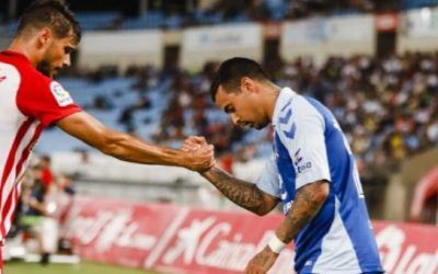 El Club Deportivo Tenerife regalará una entrada para el próximo partido en casa por donar sangre