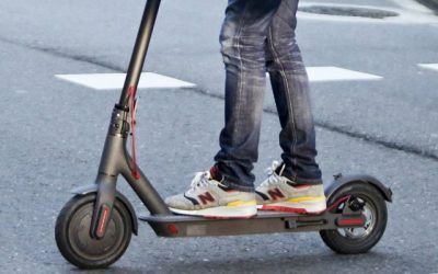 La nueva ordenanza de Circulación y Movilidad prohíbe aparcacoches y patinetes