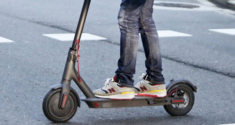 La nueva ordenanza de Circulación y Movilidad prohíbe aparcacoches y patinetes