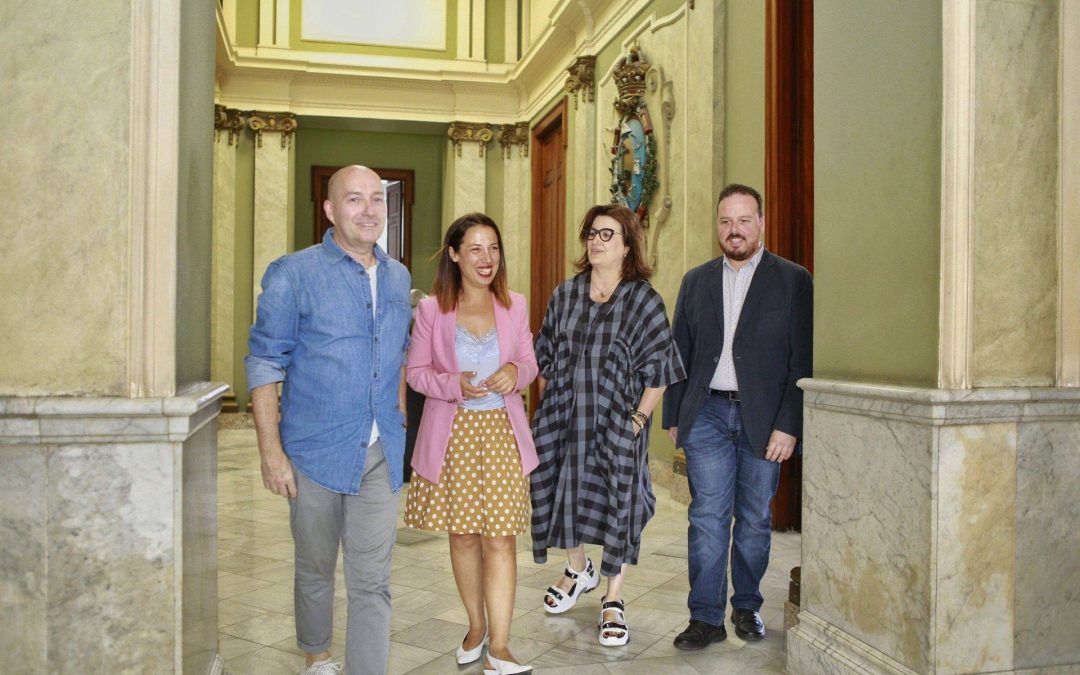 Los tinerfeños Marco & María dirigirán la Gala del Carnaval 2020