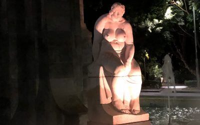 Santa Cruz ilumina de naranja la fuente del parque García Sanabria por el día mundial de la seguridad del paciente