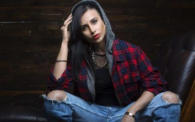 Cuartero y Juicy M encabezan el cartel de Farra World para fin de año