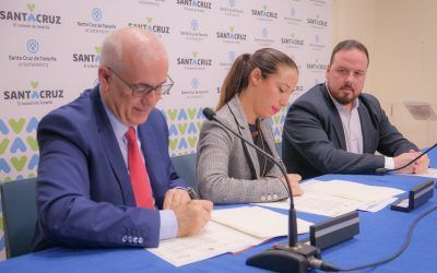 El Ayuntamiento de Santa Cruz y RTVE firman el convenio de colaboración para retransmitir los actos del Carnaval 2020