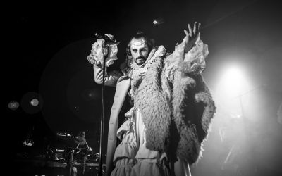 “Mastodonte” irrumpe en el Teatro Guimerá de la mano de Asier Etxendia