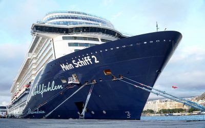 El puerto de Tenerife recibe su primer crucero con pasajeros de la temporada 2020-2021