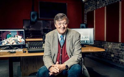 El actor británico Stephen Fry, la directora de cine Isabel Coixet y la modelo neoyorquina Rain Dove reciben el premio especial de los Alan Turing LGTBIQ Awards 2021